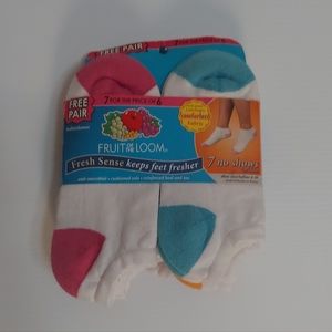 Stay Fresh and Comfortable: Fruit of the Loom's New 7-Pair Sock Collectiction